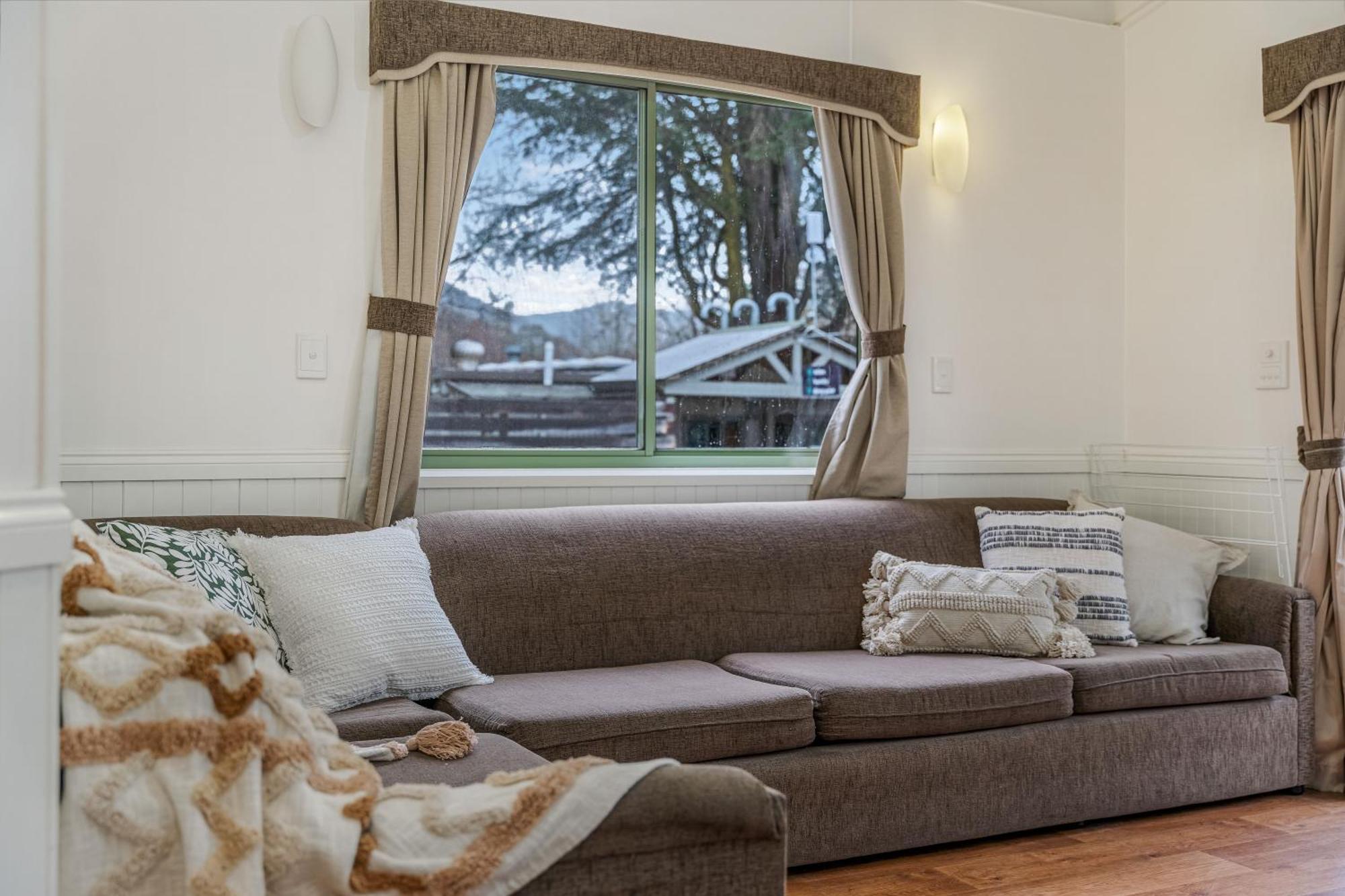 Tasman Holiday Parks - South Bright Esterno foto